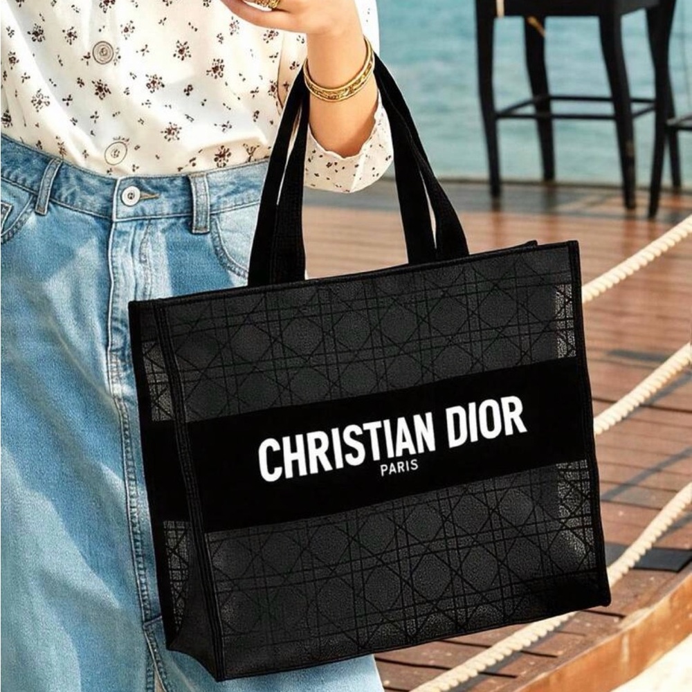 Dior Beauty makeup Tote - Picture 5 of 5